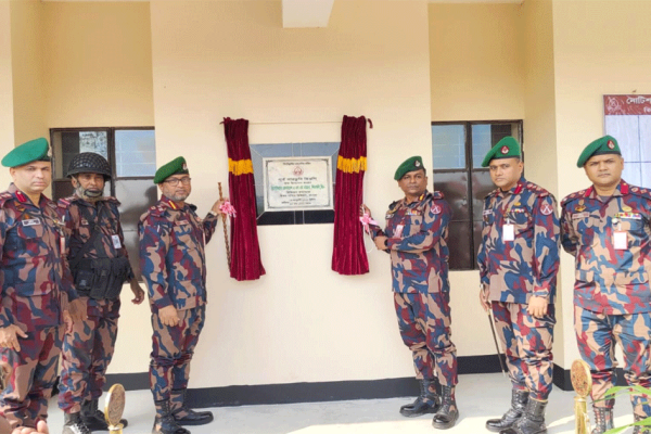 লালমনিরহাটে সীমান্ত সুরক্ষা জোরদারে নতুন বিওপি'র যাত্রা শুরু