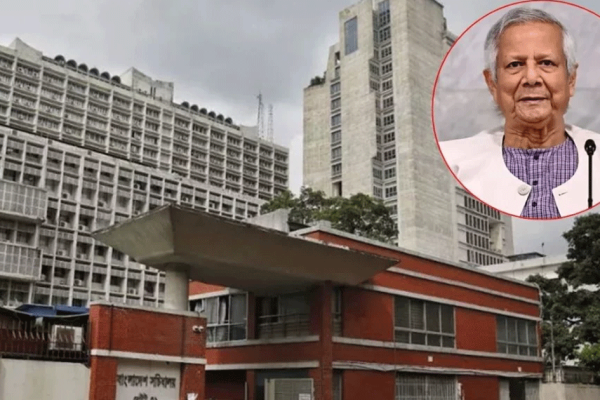 বিদায়ী বৈঠকে সচিবদের ধন্যবাদ জানালেন প্রধান উপদেষ্টা